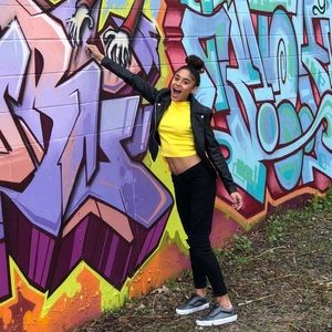 Meet your Posher, Angelise